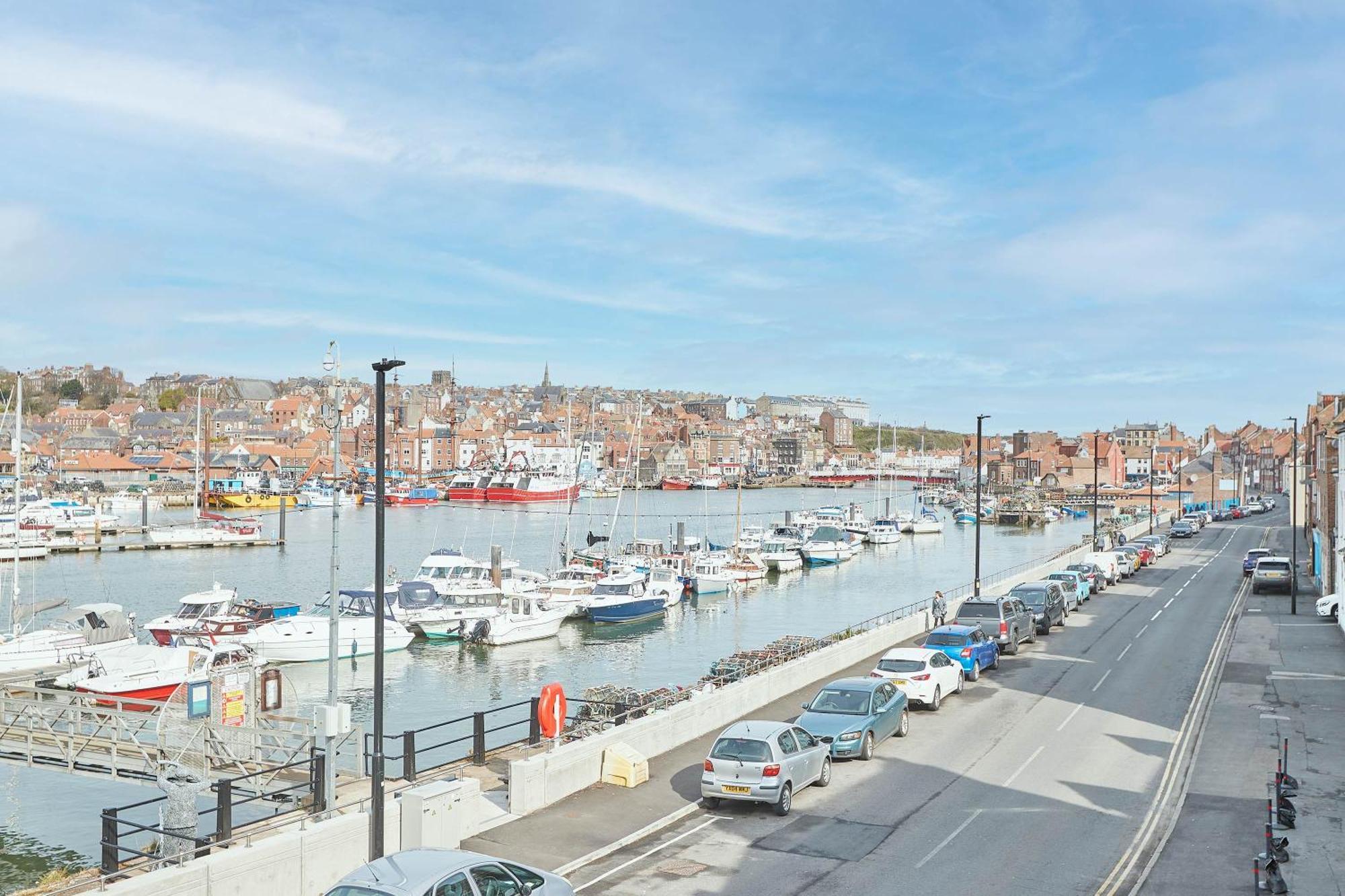 Host & Stay - Coastal Townhouse Whitby Buitenkant foto